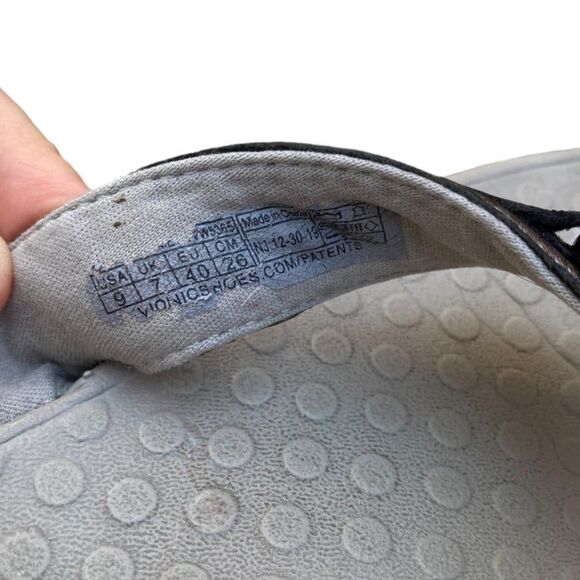 Vionic Sz 9 Orthotic Pewter Leather Tide Aloe Post Sandal  Upper Thong flip flop - Picture 7 of 10